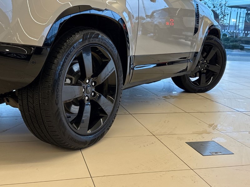 2025 (75) LAND ROVER DEFENDER 3.0 D350 X-Dynamic HSE 90 3dr Auto 4943217