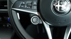 2021 (70) ALFA ROMEO STELVIO 2.0 Turbo 280 Ti 5dr Auto 4161274