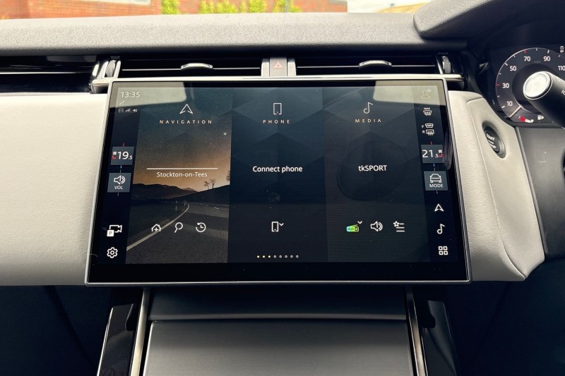 2024 (74) LAND ROVER RANGE ROVER VELAR 2.0 D200 MHEV Dynamic HSE 5dr Auto 5453015