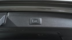 2020 (70) AUDI Q3 35 TFSI S Line 5dr 4411265