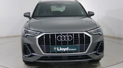 2020 (70) AUDI Q3 35 TFSI S Line 5dr 4411301