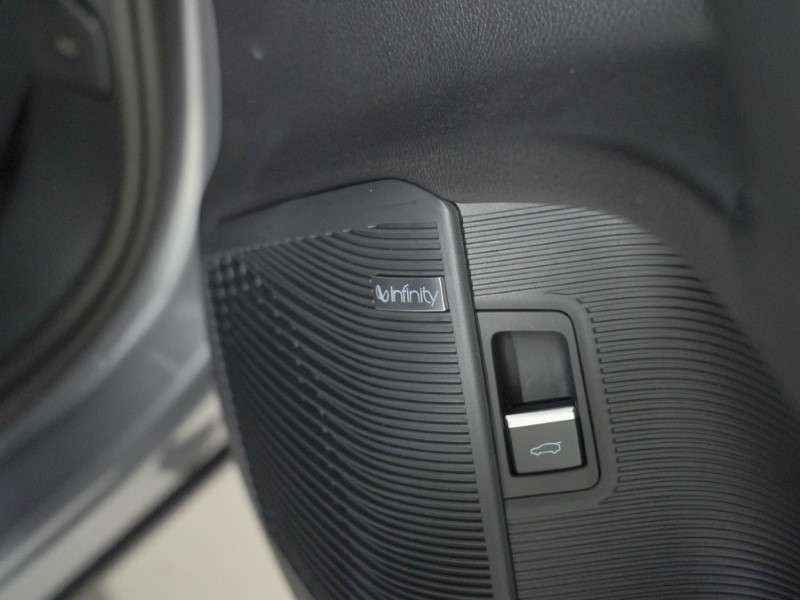  BYD SEAL U 1.5 DM-i Boost 5dr Auto 5600182