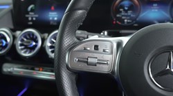 2022 (22) MERCEDES-BENZ GLA 250e Exclusive Edition Premium 5dr Auto 4497596