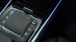 2022 (22) MERCEDES-BENZ GLA 250e Exclusive Edition Premium 5dr Auto 4497591