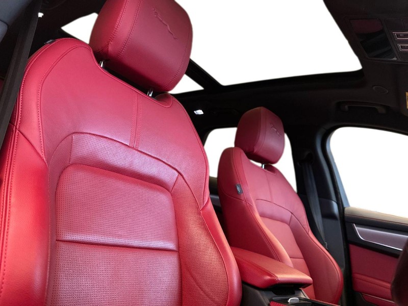 2022 (22) JAGUAR F-PACE 2.0 P400e R-Dynamic SE 5dr Auto AWD 4978273