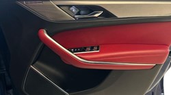 2022 (22) JAGUAR F-PACE 2.0 P400e R-Dynamic SE 5dr Auto AWD 4978269