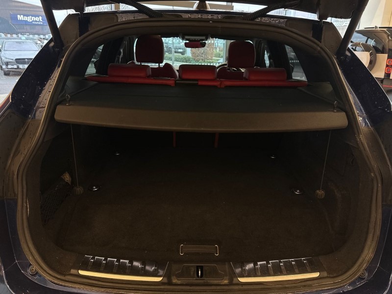 2022 (22) JAGUAR F-PACE 2.0 P400e R-Dynamic SE 5dr Auto AWD 4978257