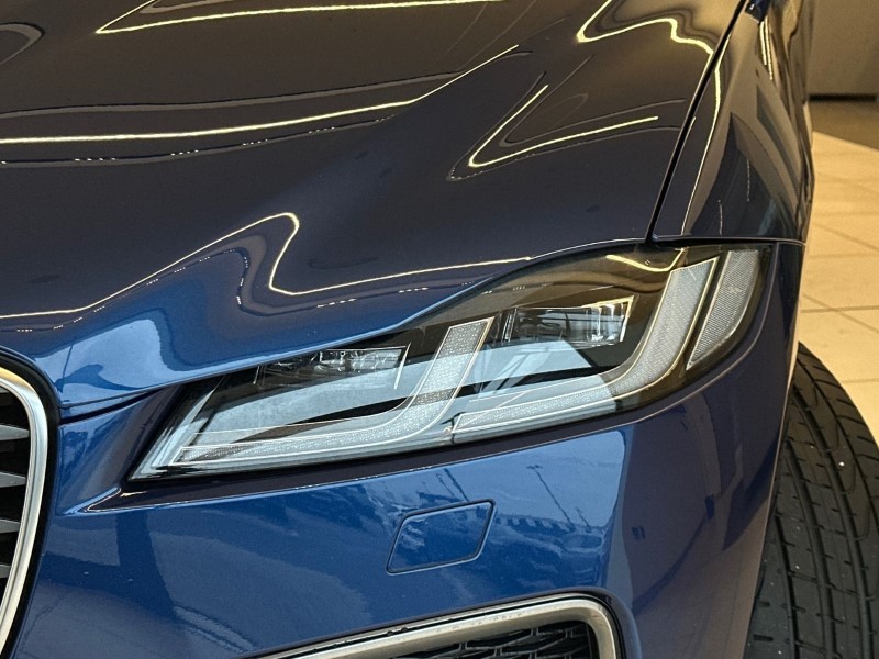 2022 (22) JAGUAR F-PACE 2.0 P400e R-Dynamic SE 5dr Auto AWD 4978264