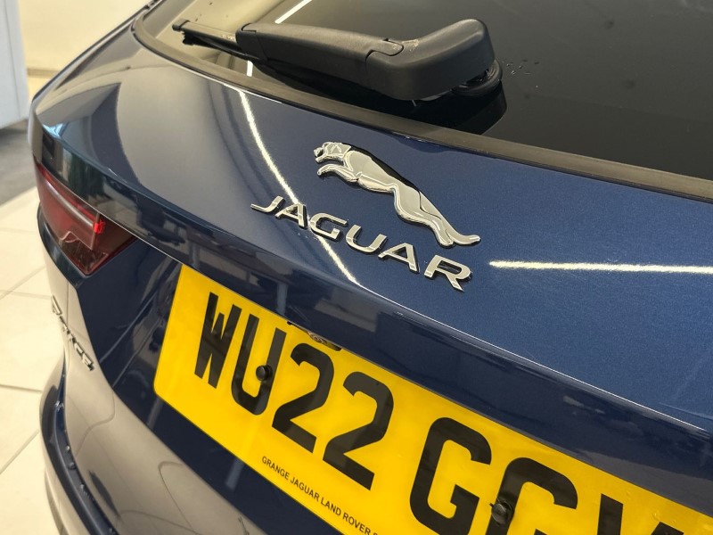 2022 (22) JAGUAR F-PACE 2.0 P400e R-Dynamic SE 5dr Auto AWD 4978293