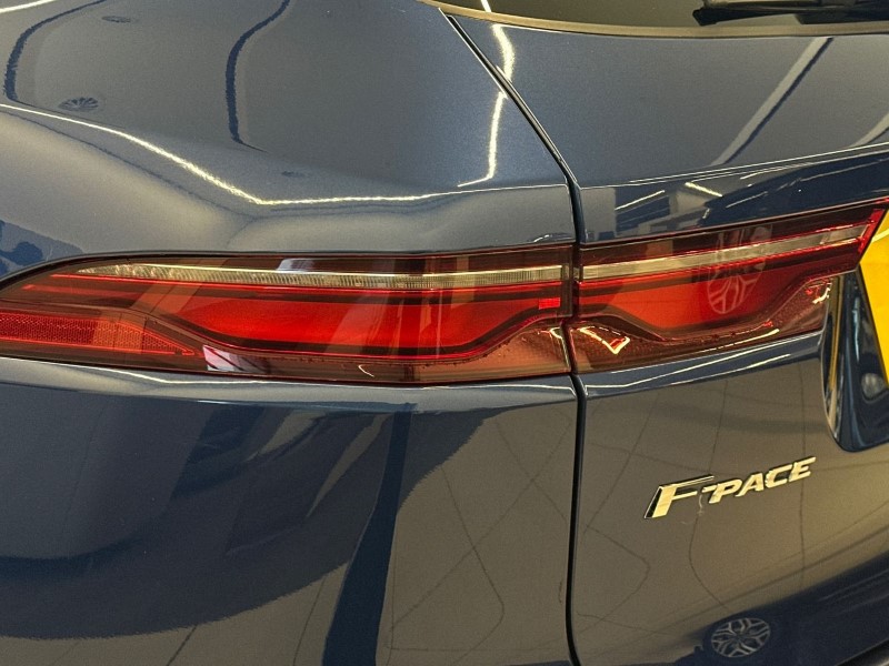 2022 (22) JAGUAR F-PACE 2.0 P400e R-Dynamic SE 5dr Auto AWD 4978266