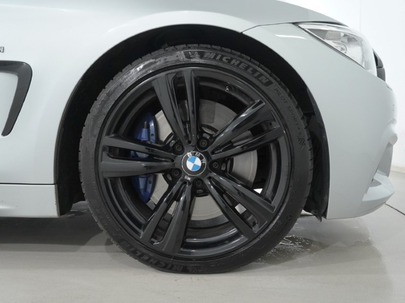 2016 (66) BMW 4 SERIES 430d M Sport 2dr Auto [Professional Media] 4513216