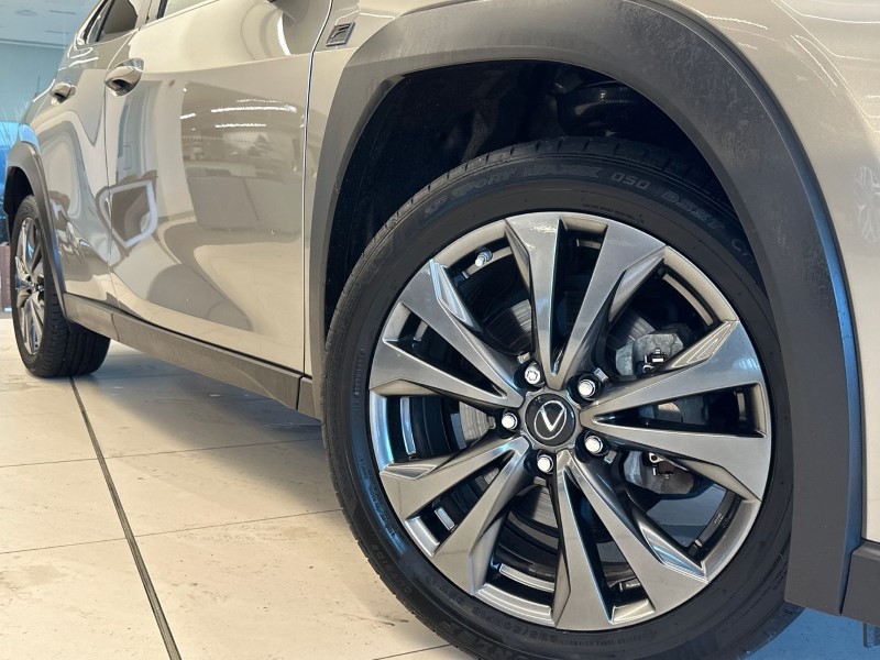 2023 (23) LEXUS UX 250h 2.0 F-Sport Design 5dr CVT 4947318