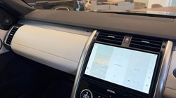 2024 (73) LAND ROVER DISCOVERY 3.0 D300 Dynamic HSE 5dr Auto 4966423