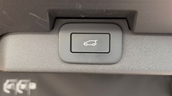 2024 (73) LAND ROVER DISCOVERY 3.0 D300 Dynamic HSE 5dr Auto 4966429