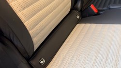 2024 (73) LAND ROVER DISCOVERY 3.0 D300 Dynamic HSE 5dr Auto 4966426