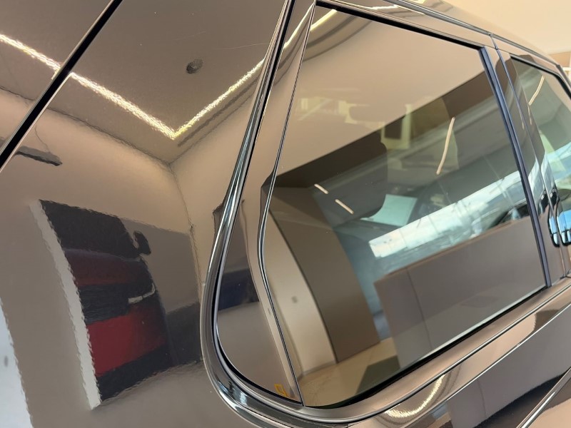 2024 (73) LAND ROVER DISCOVERY 3.0 D300 Dynamic HSE 5dr Auto 4966440