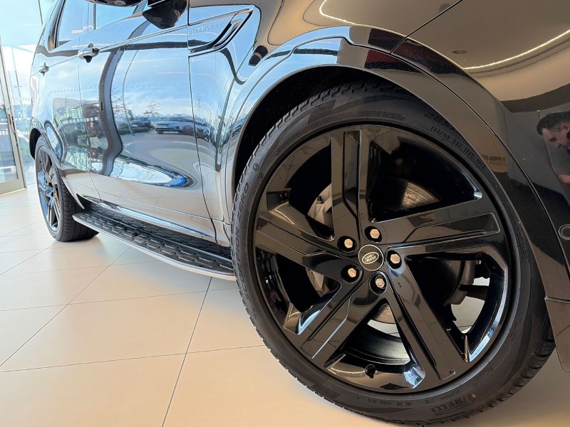 2024 (73) LAND ROVER DISCOVERY 3.0 D300 Dynamic HSE 5dr Auto 4966433