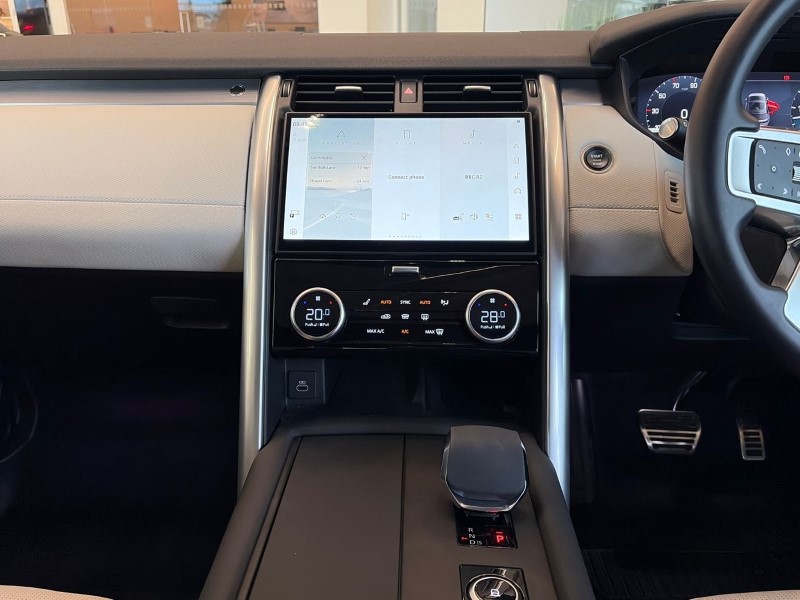 2024 (73) LAND ROVER DISCOVERY 3.0 D300 Dynamic HSE 5dr Auto 4966399