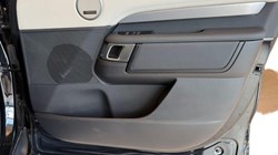 2024 (73) LAND ROVER DISCOVERY 3.0 D300 Dynamic HSE 5dr Auto 4966408