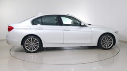 2016 (66) BMW 3 SERIES 320i xDrive Luxury 4dr Step Auto 4754565