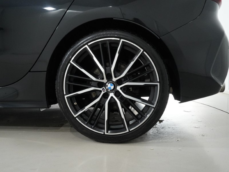 2020 (70) BMW 1 SERIES 118i M Sport 5dr 4794338