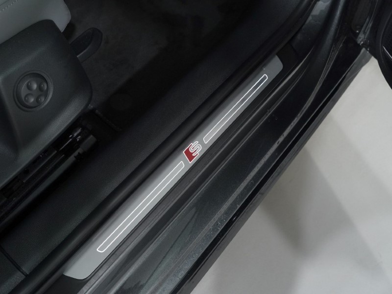 2023 (73) AUDI A4 40 TDI 204 Quattro Black Edition 4dr S Tronic 4817868