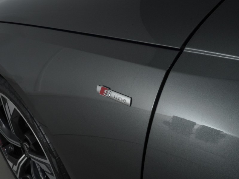 2023 (73) AUDI A4 40 TDI 204 Quattro Black Edition 4dr S Tronic 4817858