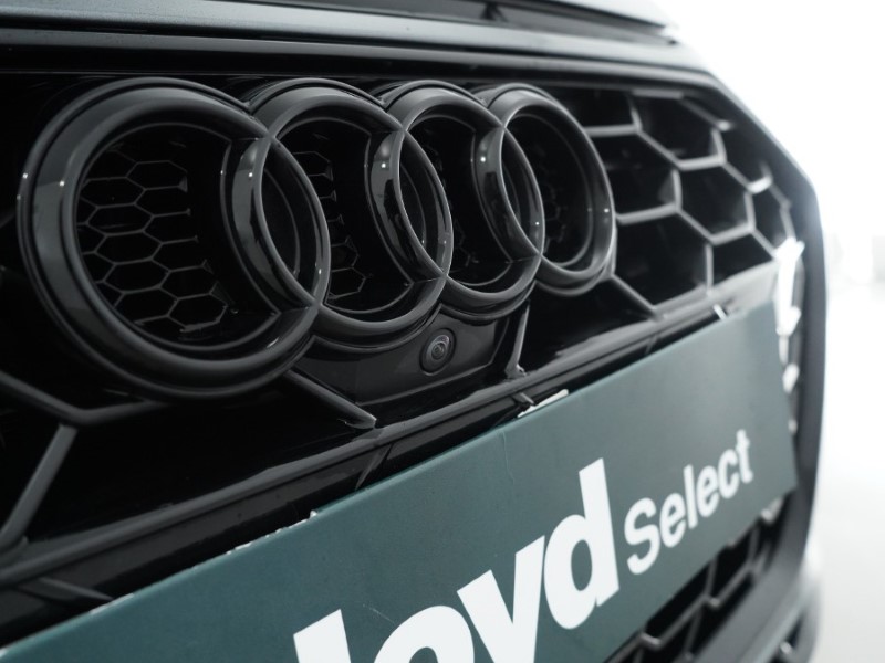 2023 (73) AUDI A4 40 TDI 204 Quattro Black Edition 4dr S Tronic 4817860