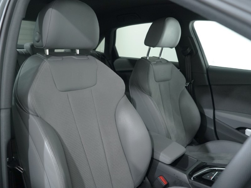 2023 (73) AUDI A4 40 TDI 204 Quattro Black Edition 4dr S Tronic 4817864