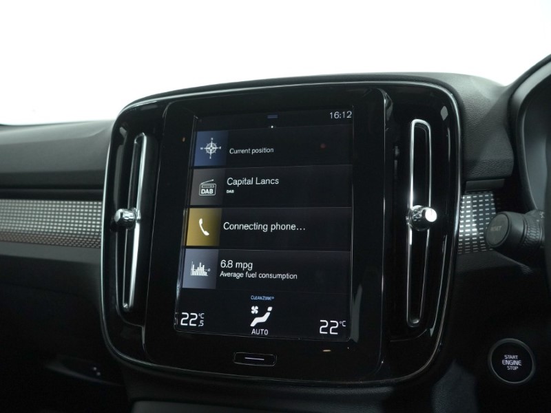 2020 (20) VOLVO XC40 1.5 T3 [163] R DESIGN 5dr 4887579