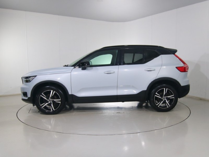 2020 (20) VOLVO XC40 1.5 T3 [163] R DESIGN 5dr 4887563