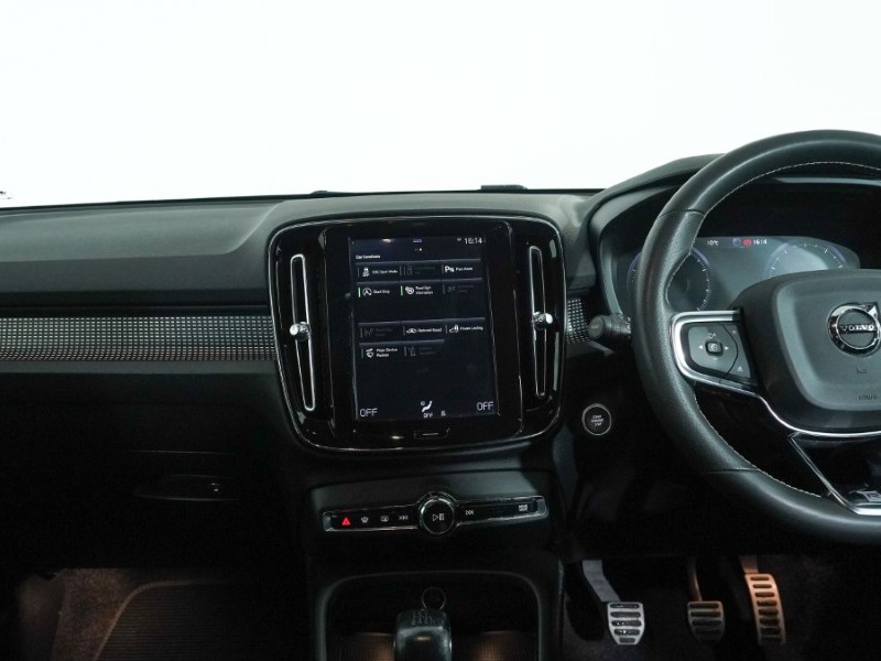 2020 (20) VOLVO XC40 1.5 T3 [163] R DESIGN 5dr 4887592