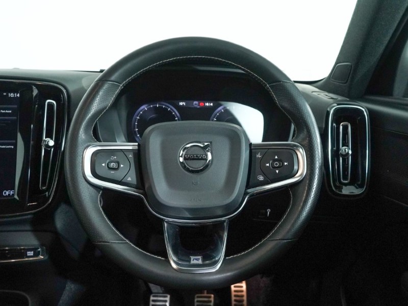 2020 (20) VOLVO XC40 1.5 T3 [163] R DESIGN 5dr 4887593