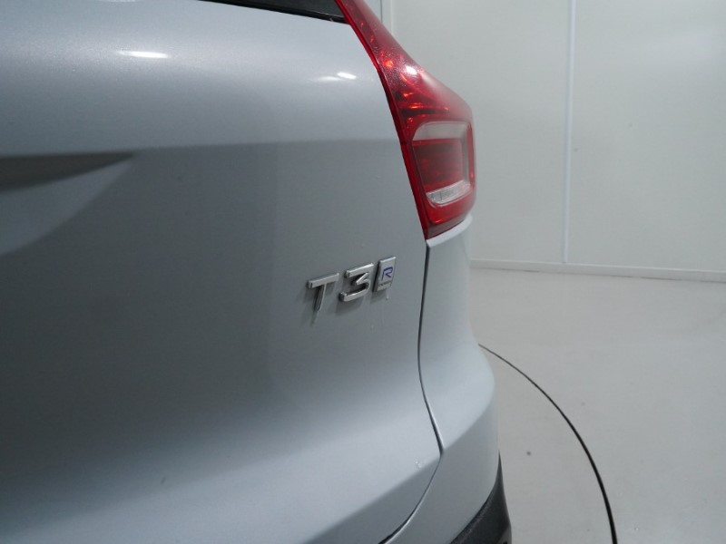 2020 (20) VOLVO XC40 1.5 T3 [163] R DESIGN 5dr 4887569