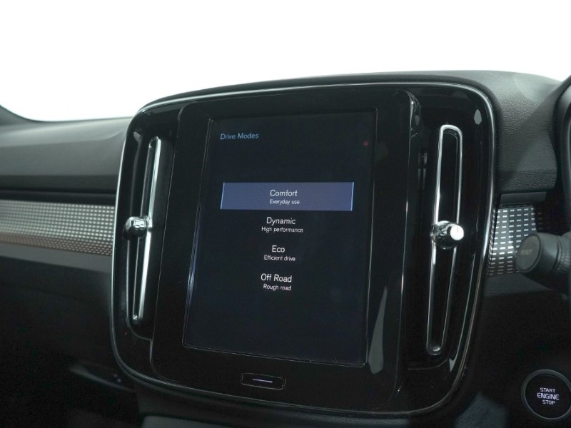 2020 (20) VOLVO XC40 1.5 T3 [163] R DESIGN 5dr 4887584