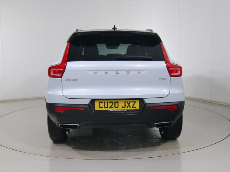 2020 (20) VOLVO XC40 1.5 T3 [163] R DESIGN 5dr 4887565