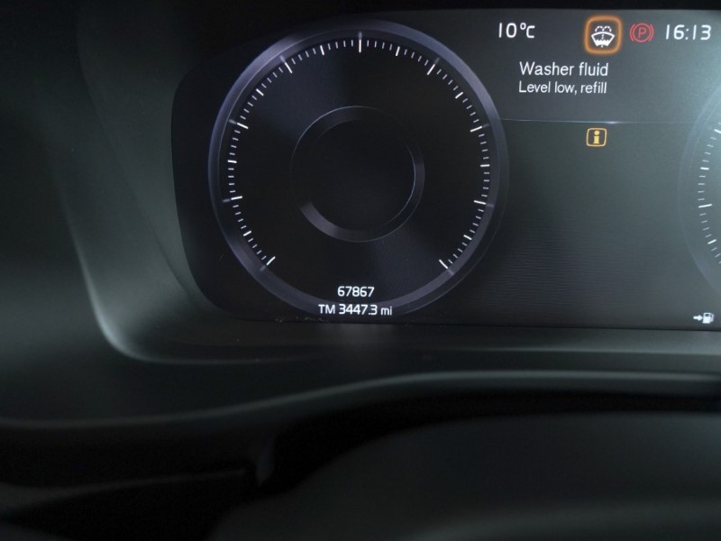 2020 (20) VOLVO XC40 1.5 T3 [163] R DESIGN 5dr 4887587