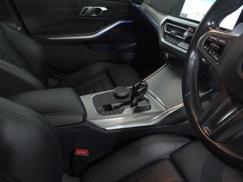 2021 (21) BMW 3 SERIES 320d MHT M Sport 4dr Step Auto 4851939