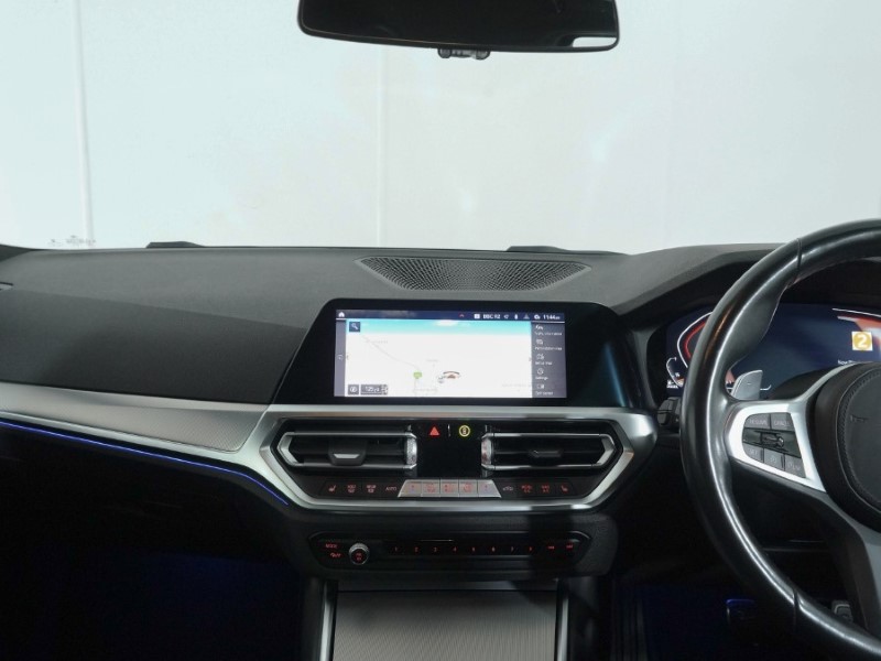 2021 (21) BMW 3 SERIES 320d MHT M Sport 4dr Step Auto 4851927