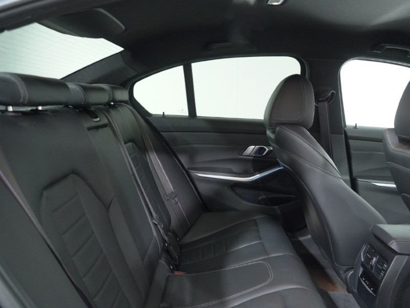 2021 (21) BMW 3 SERIES 320d MHT M Sport 4dr Step Auto 4851926