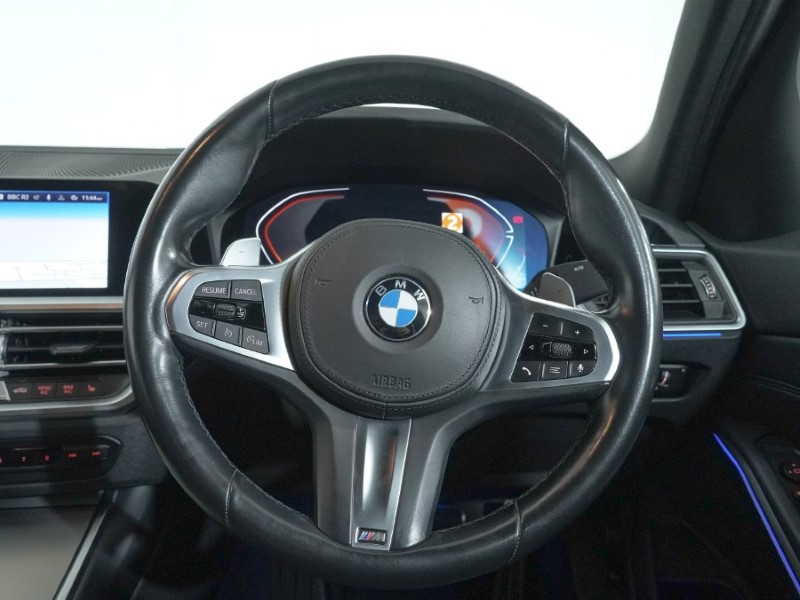 2021 (21) BMW 3 SERIES 320d MHT M Sport 4dr Step Auto 4851929
