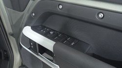 2020 (70) LAND ROVER DEFENDER 3.0 D250 X-Dynamic SE 90 3dr Auto 4866995