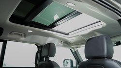 2020 (70) LAND ROVER DEFENDER 3.0 D250 X-Dynamic SE 90 3dr Auto 4867040