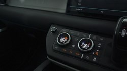 2020 (70) LAND ROVER DEFENDER 3.0 D250 X-Dynamic SE 90 3dr Auto 4867001