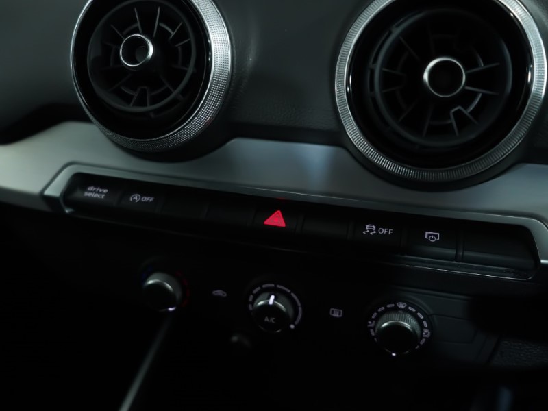 2021 (21) AUDI Q2 35 TFSI S Line 5dr 4887495