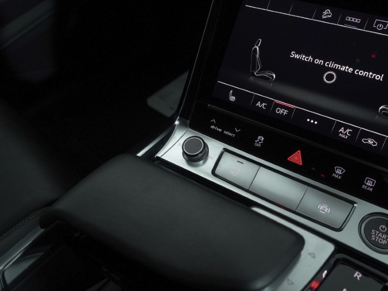 2020 (70) AUDI E-TRON 300kW 55 Quattro 95kWh S Line 5dr Auto 4882229