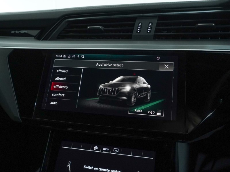 2020 (70) AUDI E-TRON 300kW 55 Quattro 95kWh S Line 5dr Auto 4882237