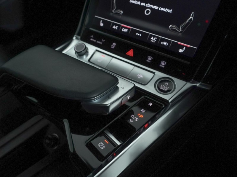 2020 (70) AUDI E-TRON 300kW 55 Quattro 95kWh S Line 5dr Auto 4882239
