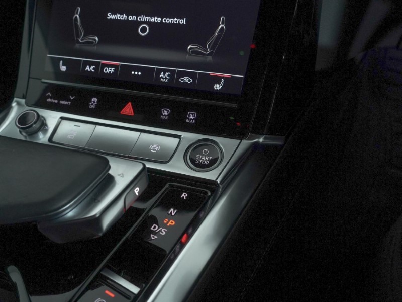 2020 (70) AUDI E-TRON 300kW 55 Quattro 95kWh S Line 5dr Auto 4882228