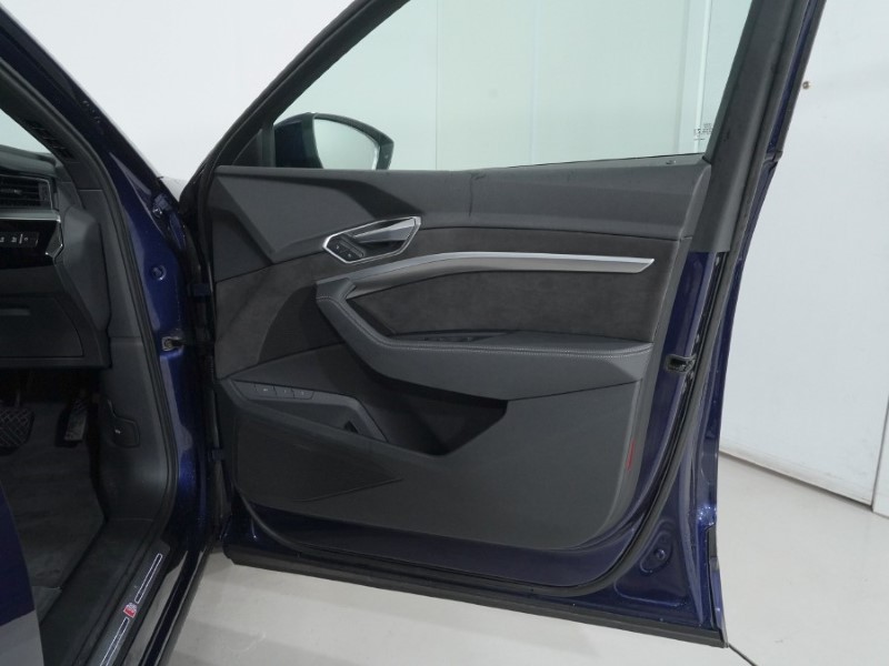 2020 (70) AUDI E-TRON 300kW 55 Quattro 95kWh S Line 5dr Auto 4882223